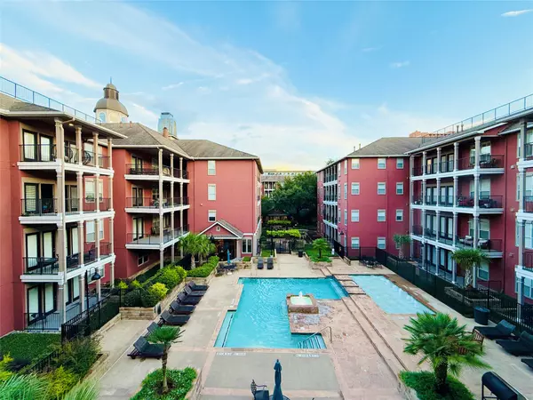 2400 Mccue RD #345, Houston, TX 77056