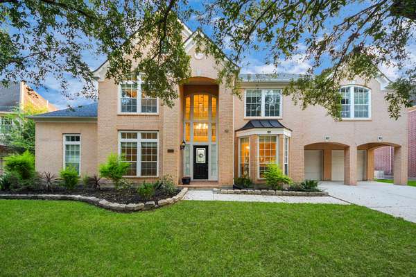 1710 Sabine LN, Richmond, TX 77406