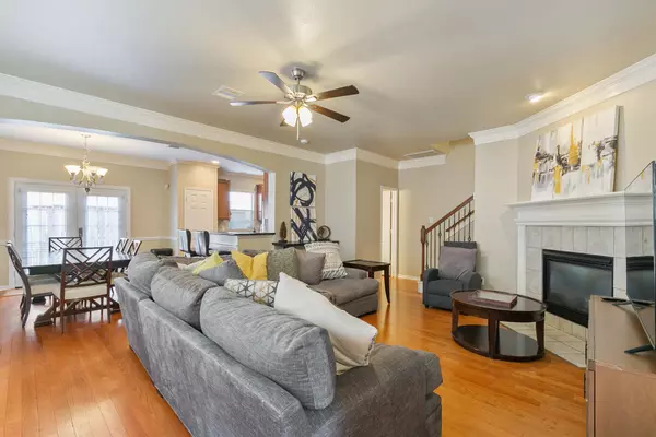 Houston, TX 77057,6222 Skyline Drive #8