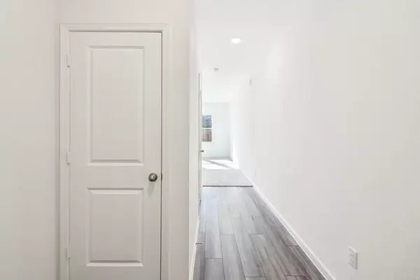 Houston, TX 77016,10210 Red Orchid DR