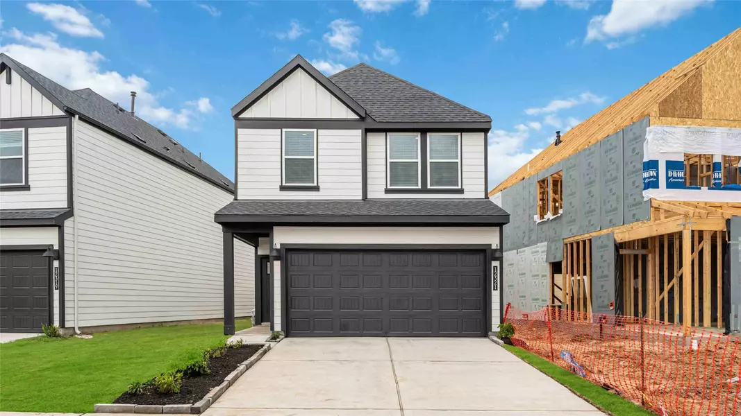 2905 Crown Gate DR, Houston, TX 77047