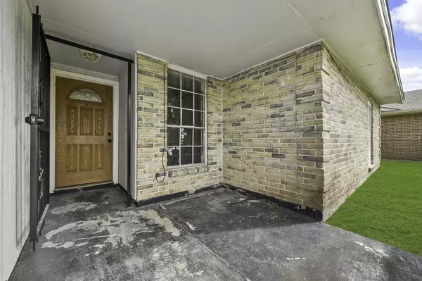 Houston, TX 77013,615 Wood Smoke DR