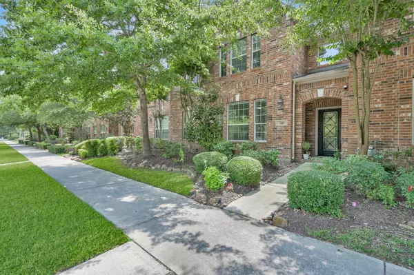 The Woodlands, TX 77382,145 E Montfair BLVD