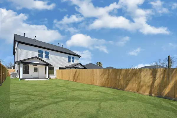 South Houston, TX 77587,116 York ST