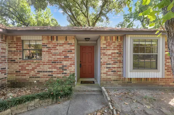 The Woodlands, TX 77381,83 Summer Crest CIR