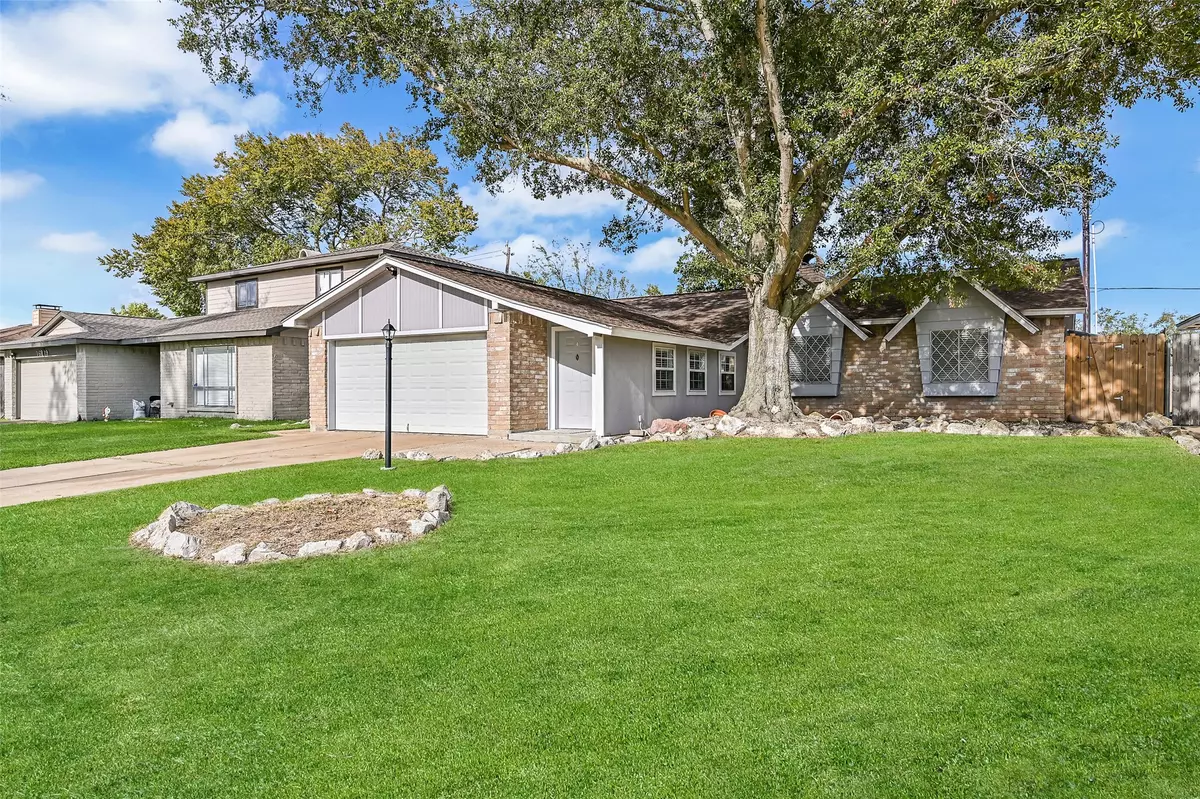 Friendswood, TX 77546,16823 Bougainvilla LN