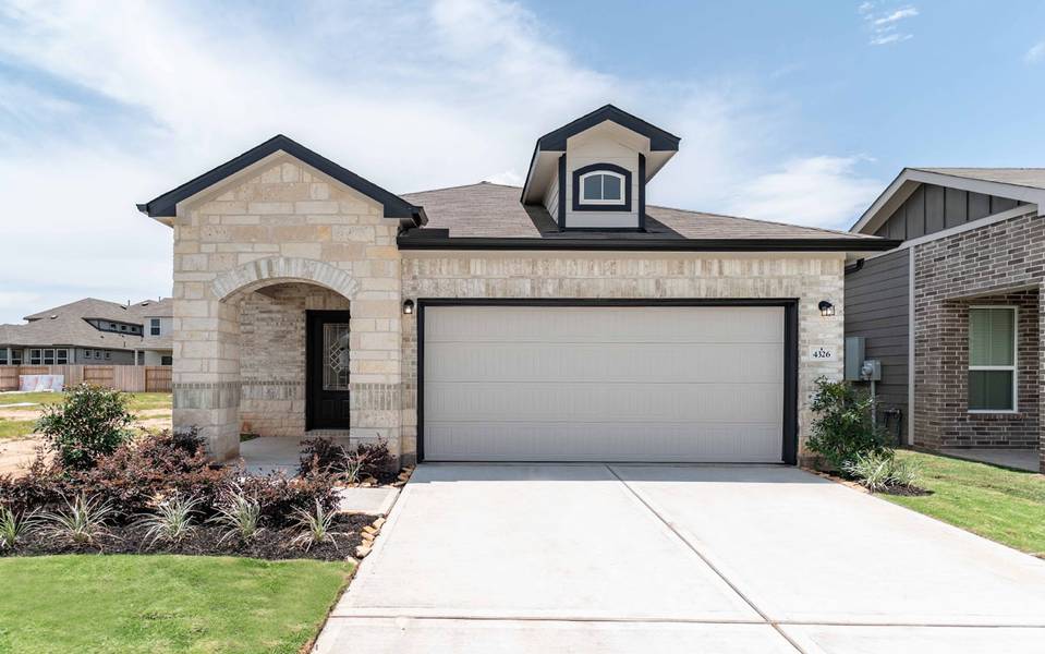 4326 Maple Root LN, Pinehurst, TX 77362