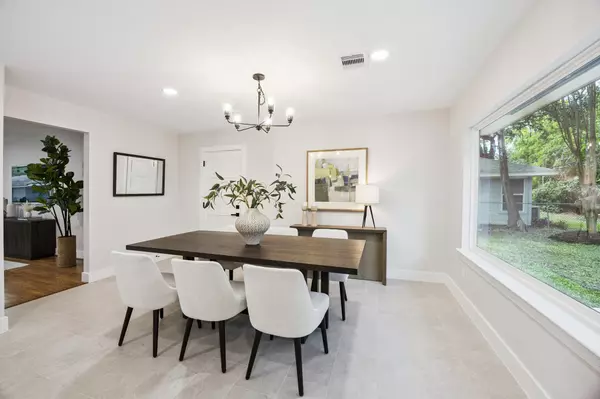 Houston, TX 77025,8115 Lorrie DR