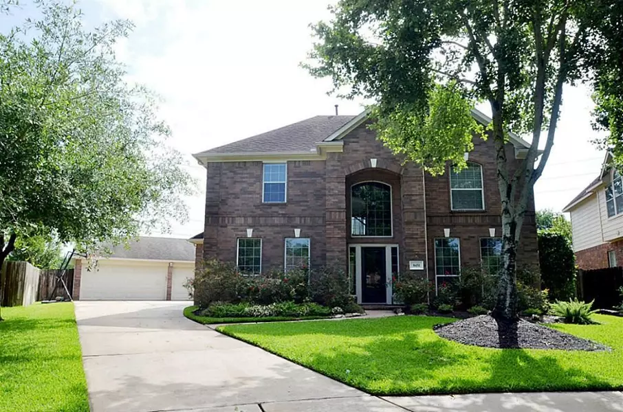 8431 Big Bend DR, Sugar Land, TX 77479