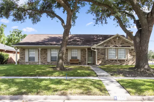 1310 Lillie ST,  Deer Park,  TX 77536