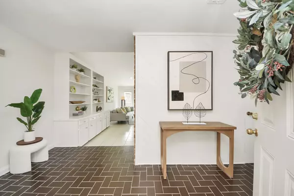 Houston, TX 77077,14211 Hillvale DR