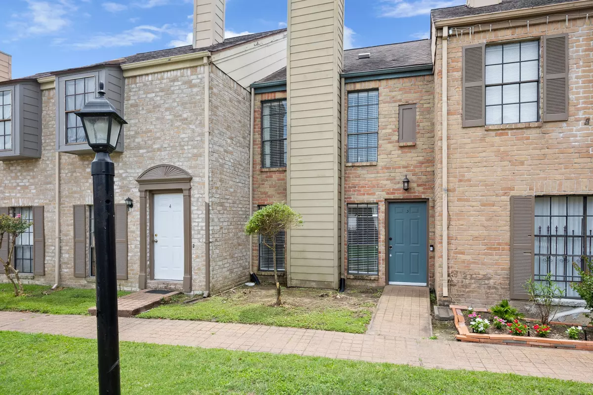 Houston, TX 77036,9901 Sharpcrest ST #F3