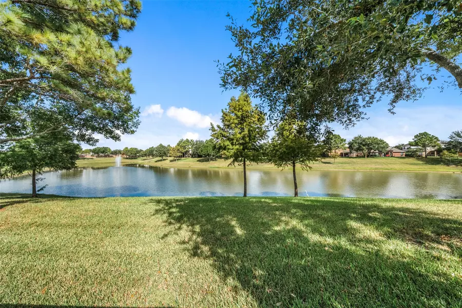12515 Stoney Creek DR, Pearland, TX 77584