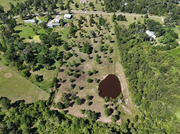 6813 Millstone DR,  Navasota,  TX 77868