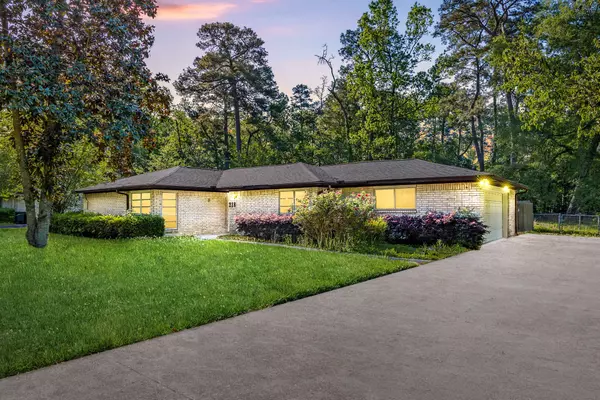 218 Chariot LN, New Caney, TX 77357