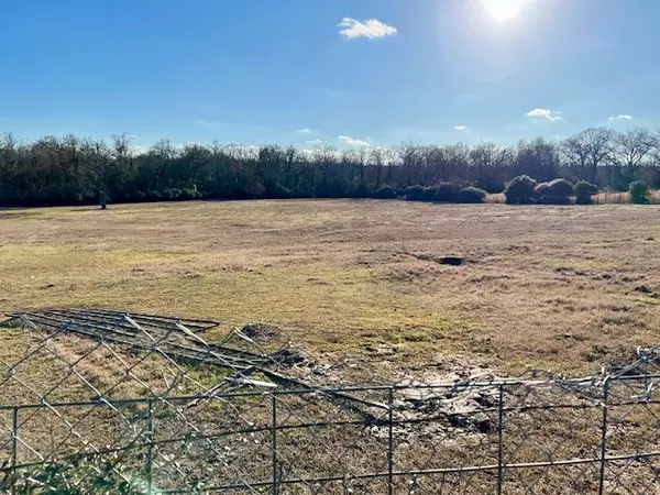 Buffalo, TX 75831,9036 County Road 329