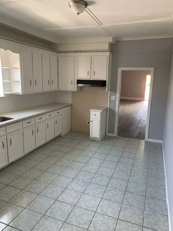 Port Arthur, TX 77640,1409 10th ST