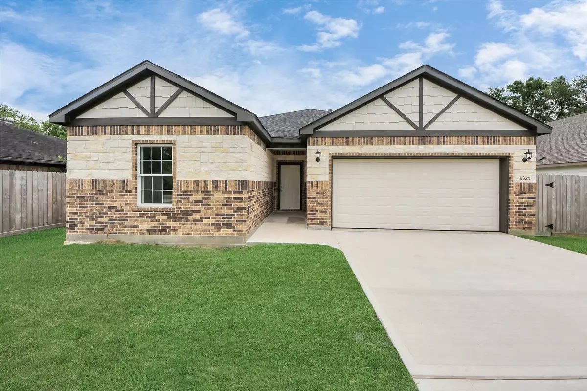 Houston, TX 77075,8325 Botany LN