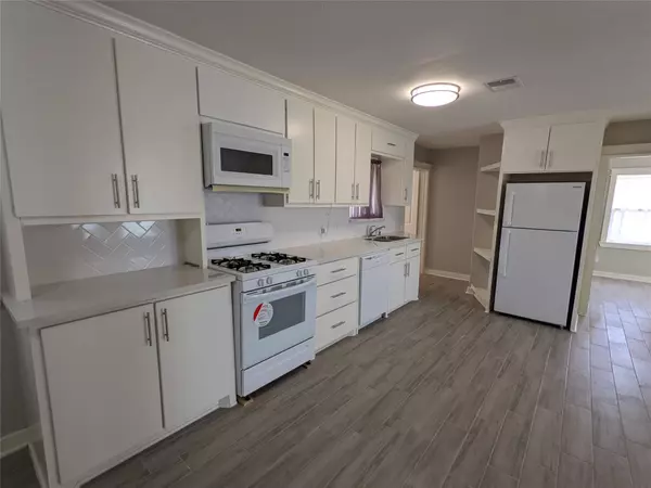 East Bernard, TX 77435,383 County Road 227