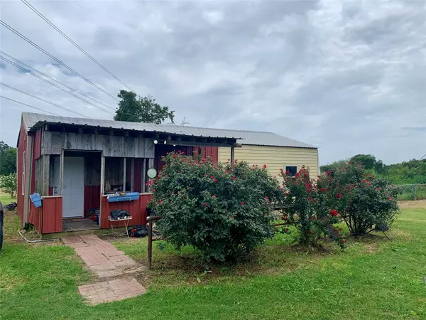 Iola, TX 77861,7170 Breezewood DR