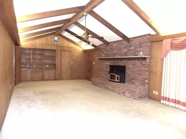 Brenham, TX 77833,1903 S Chappell Hill ST