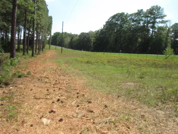 Woodville, TX 75979,0004 FM 256 N