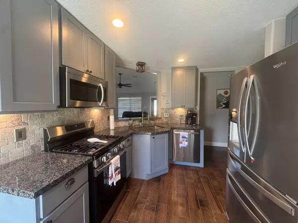 6007 Shining Leaf CT, Katy, TX 77449