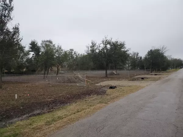 San Leon, TX 77539,627 13th ST
