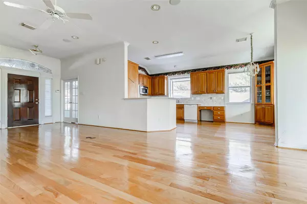 Houston, TX 77055,7903 S Wellington CT