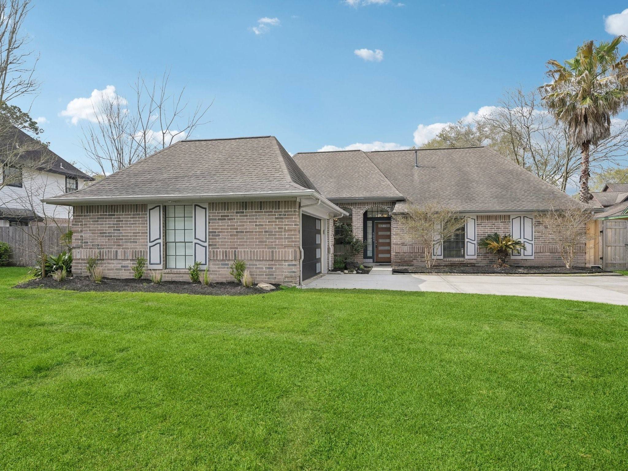 Dickinson, TX 77539,605 Olde Oaks DR