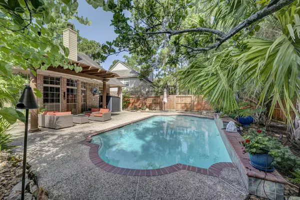 1906 Leatherstem LN, Houston, TX 77345