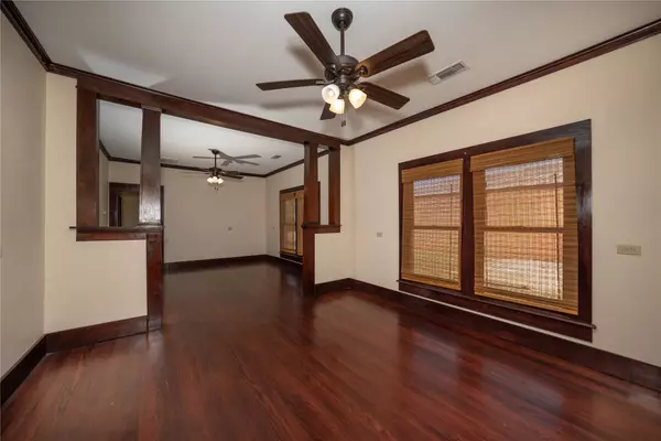 Grapeland, TX 75844,236 S Main ST