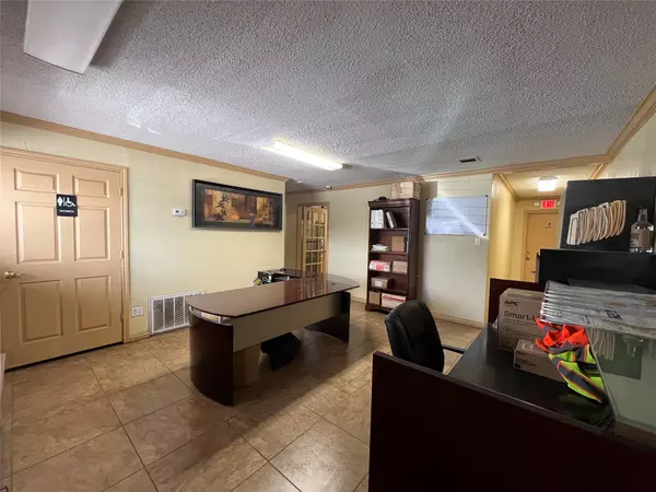 Houston, TX 77028,7941 Dockal RD