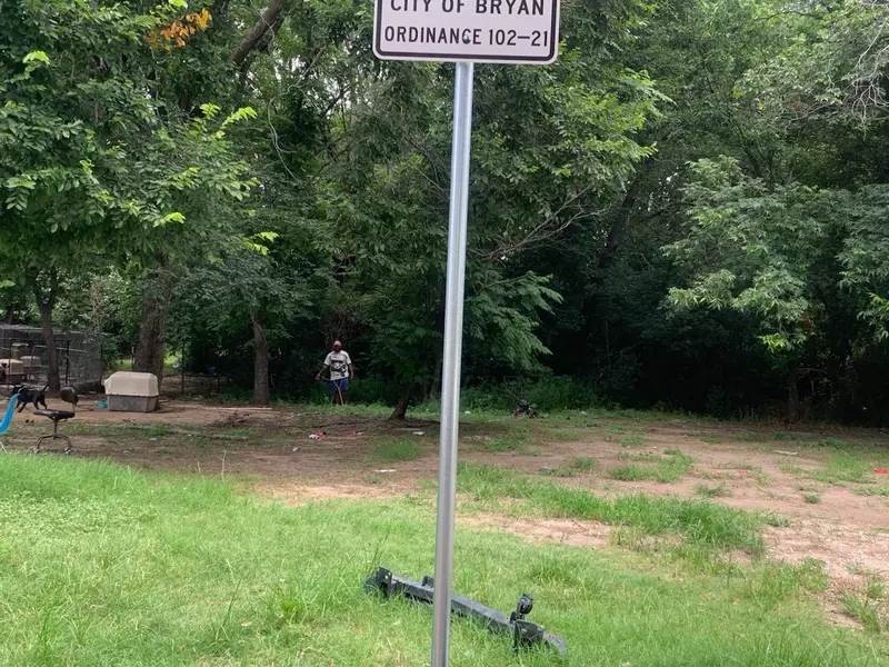 1004 Dale ST, Bryan, TX 77803