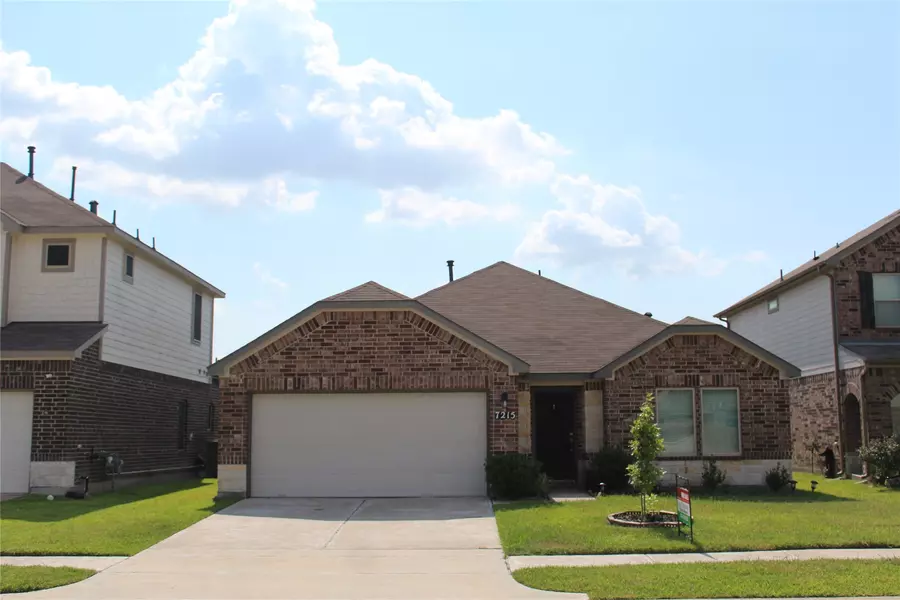 7215 Cypress Pin Oak DR, Cypress, TX 77433