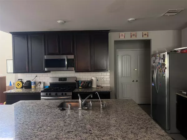 Rosharon, TX 77583,8010 Farthing LN