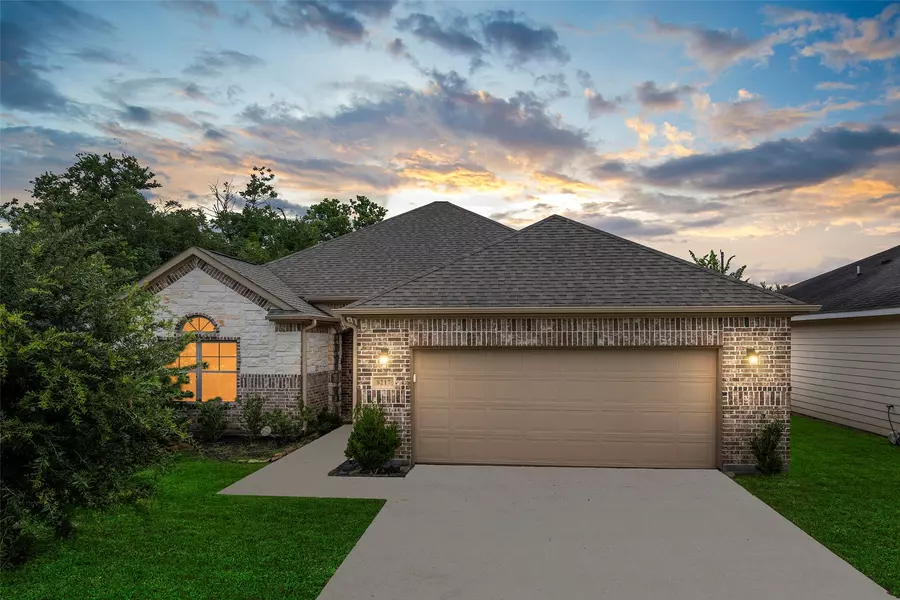 8217 Parnell ST, Houston, TX 77051