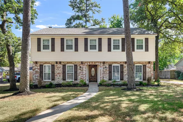 1006 Glouchester LN, Houston, TX 77073