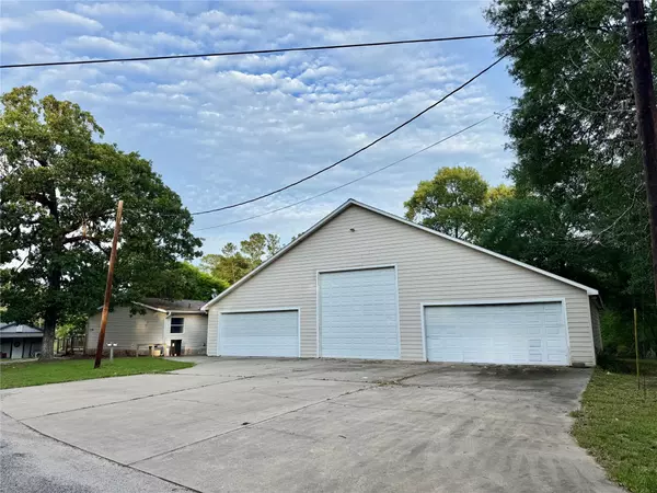170 West Creek, Trinity, TX 75862