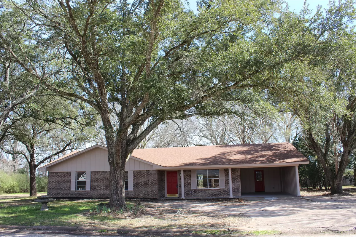 Crockett, TX 75835,122 Charles ST