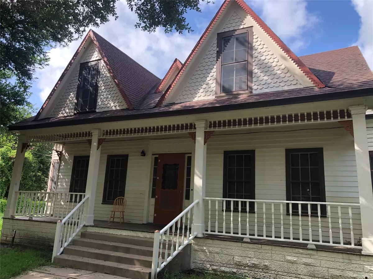 Cuero, TX 77954,409 E Morgan AVE