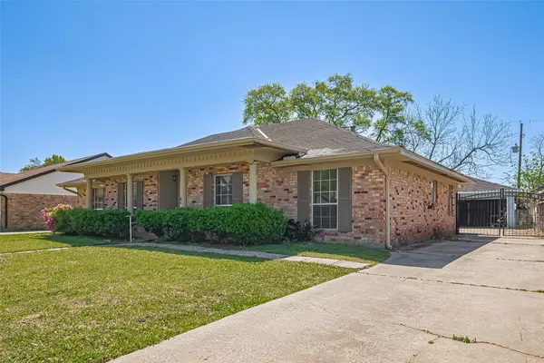 Houston, TX 77034,214 Parliament DR