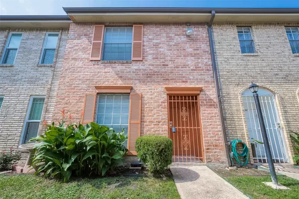1715 Moritz DR #25,  Houston,  TX 77055