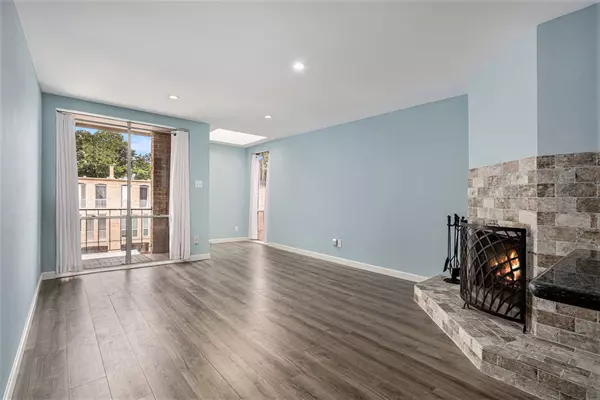 Houston, TX 77027,4633 Wild Indigo ST #536