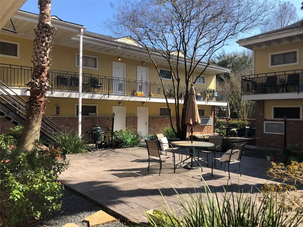 Houston, TX 77008,1502 Heights BLVD #4