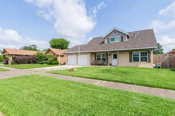 Pasadena, TX 77503,6315 Apache DR