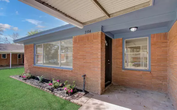 Pasadena, TX 77502,2104 Dorothy ST