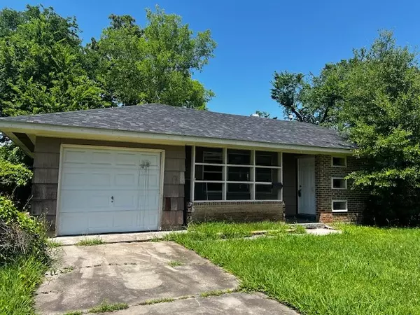 4030 Bayou RD, Beaumont, TX 77707