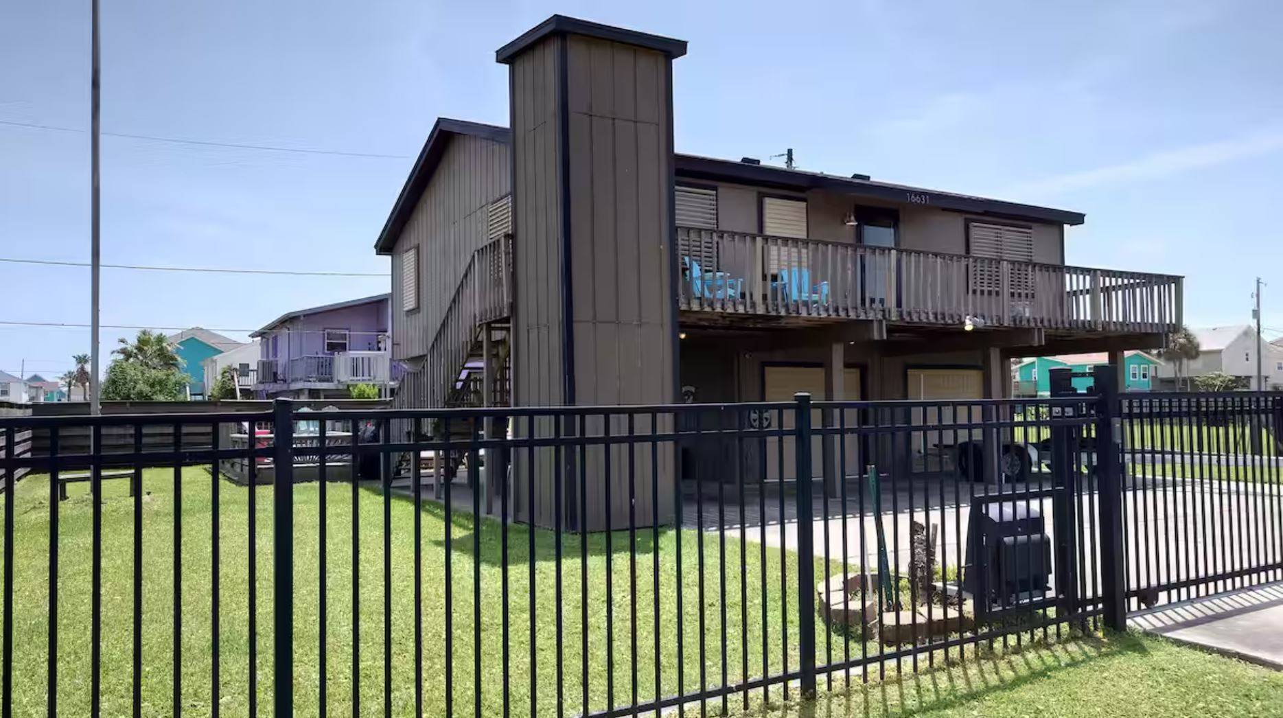 Jamaica Beach, TX 77554,16631 Henry Morgan RD