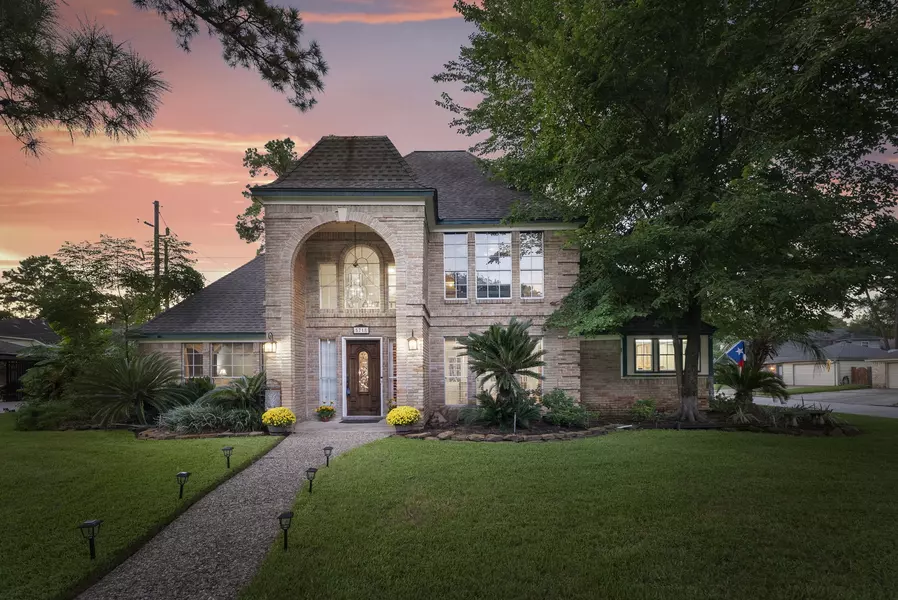 5718 Glenmere LN, Spring, TX 77379